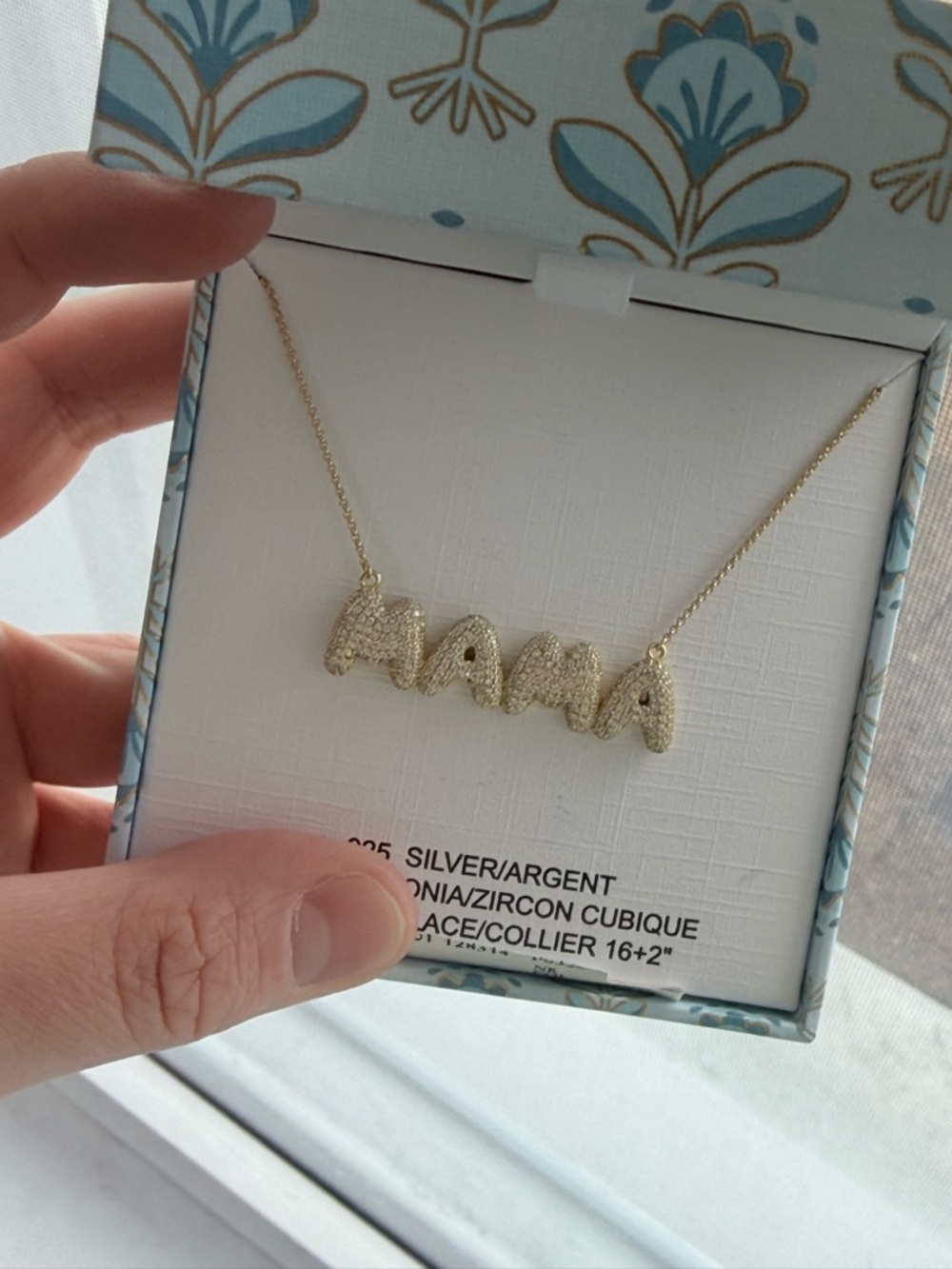 Mama Pave Name Necklace in Gold